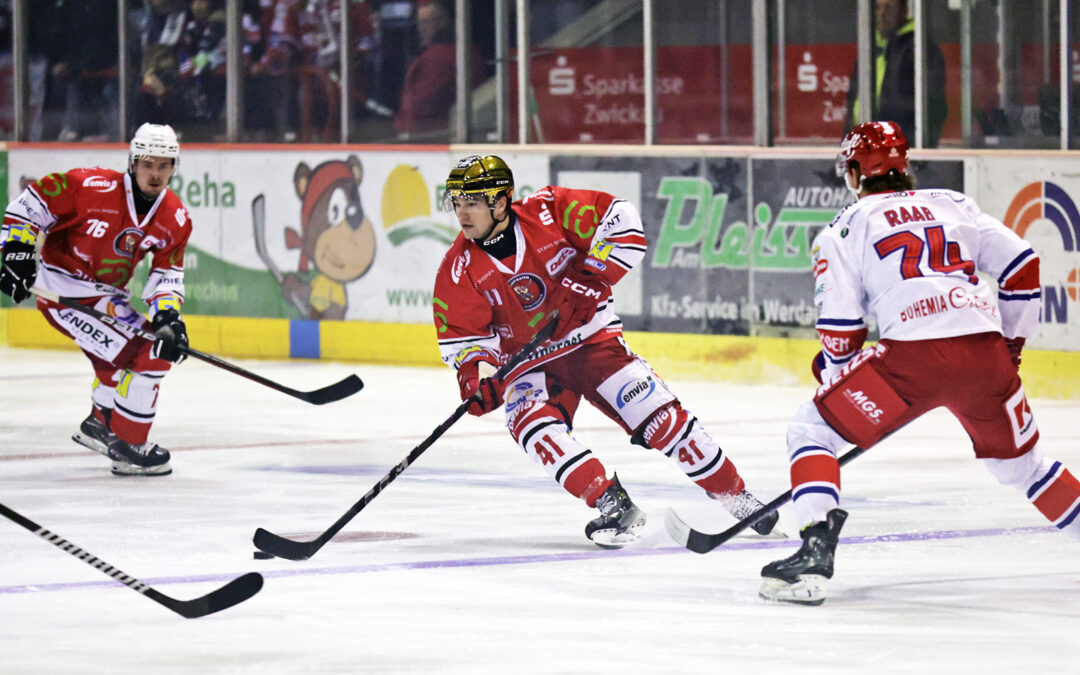 3:1! Eispiraten feiern Derbysieg gegen Selb