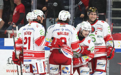 3:4! Smith-Hattrick sichert Eispiraten einen Zähler in Landshut